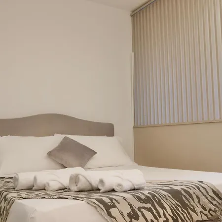 Tiny Attic, Corso Buenosaires, 6min To Duomo 3* Milano